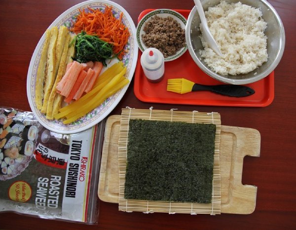 Cách làm cơm cuộn Hàn Quốc thơm ngon tại nhà